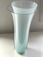 Bert Frijns, glasobject, mat in helder glas, hoog, Ophalen