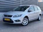 Ford Focus Wagon 1.6 Trend Navi Cruise Airco Camera Trekhaak, 1596 cc, Gebruikt, Zwart, 4 cilinders