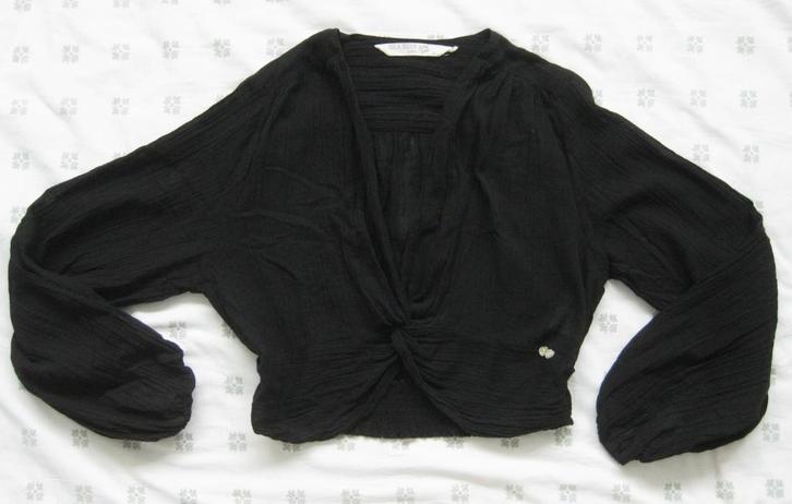 Isla Ibiza zwarte blouse, crop, V-hals, lange ballon mouw, M, Kleding | Dames, Blouses en Tunieken, Zo goed als nieuw, Maat 38/40 (M)