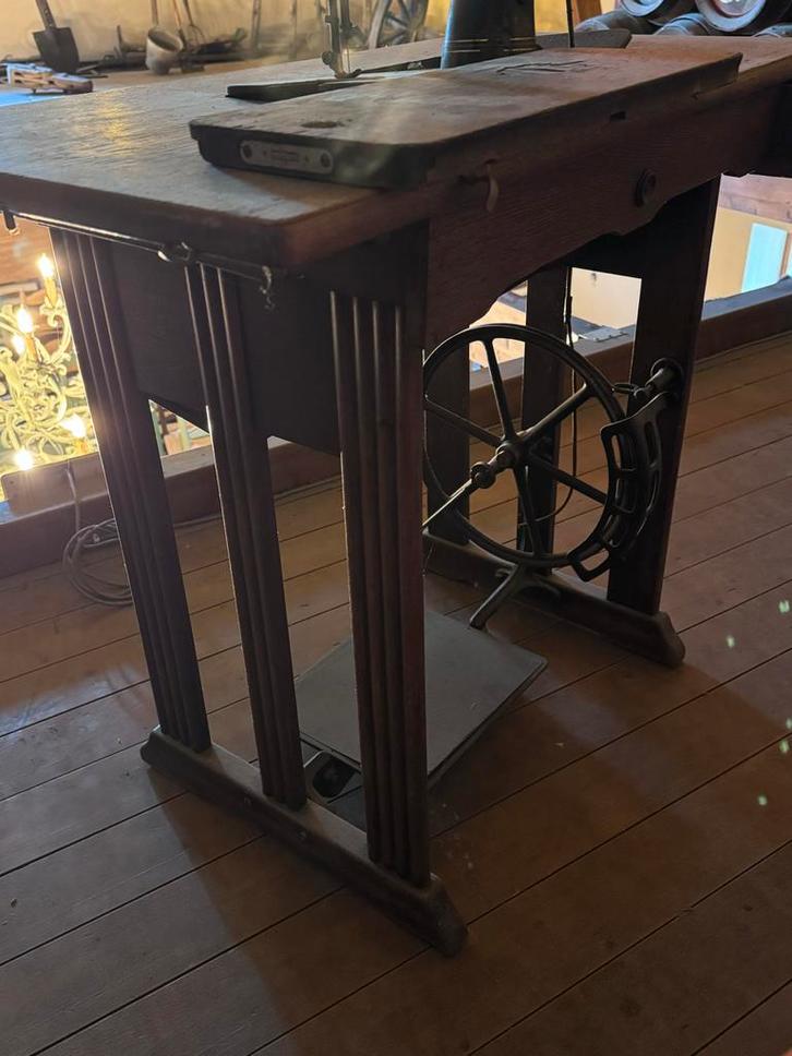 Antieke Köhler Naaimachine, Antiek en Kunst, Antiek | Naaimachines, Ophalen