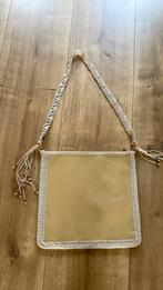 Leuke schoudertas met touw en schelpjes Ibiza, Sieraden, Tassen en Uiterlijk, Tassen | Schoudertassen, Ophalen of Verzenden