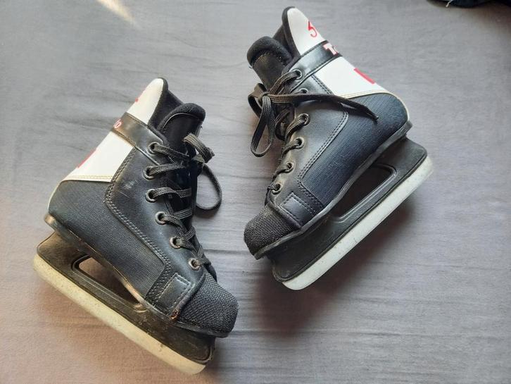 schaatsen ijshocley Maat 33 - Toronto, Sport en Fitness, Schaatsen, Gebruikt, IJshockeyschaatsen, Overige merken, Ophalen of Verzenden