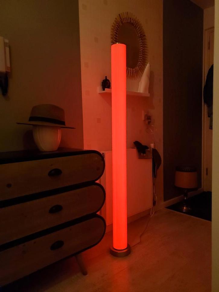 2x Kleur LED Lampen - Rond & Vierkant - Incl. Remote, Huis en Inrichting, Lampen | Vloerlampen, Nieuw, 150 tot 200 cm, Kunststof