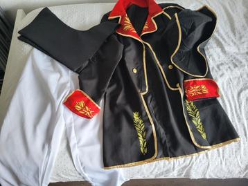 Napoleon pak broek, jasje, hoed en oversch. Maat M beschikbaar voor biedingen