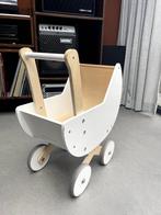 Houten poppenwagen met dekentje van New Classic Toys, Kinderen en Baby's, Speelgoed | Houten speelgoed, Ophalen, Gebruikt, Duw- of Trekspeelgoed