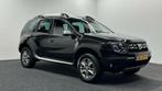 Dacia Duster 1.6 SCe 4x2|Leer|Navi|Cruise|Bluetooth|Trekhaak, Auto's, Dacia, Voorwielaandrijving, Gebruikt, 4 cilinders, Duster