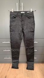 Costes - W28 L32 - mid rise super skinny coated jeans, Kleding | Dames, Broeken en Pantalons, Lang, Costes, Ophalen of Verzenden