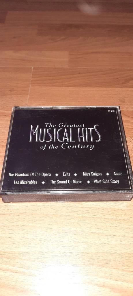 The Greatest Musical Hits of the Century - 3CD, Cd's en Dvd's, Cd's | Filmmuziek en Soundtracks, Zo goed als nieuw, Boxset, Ophalen of Verzenden