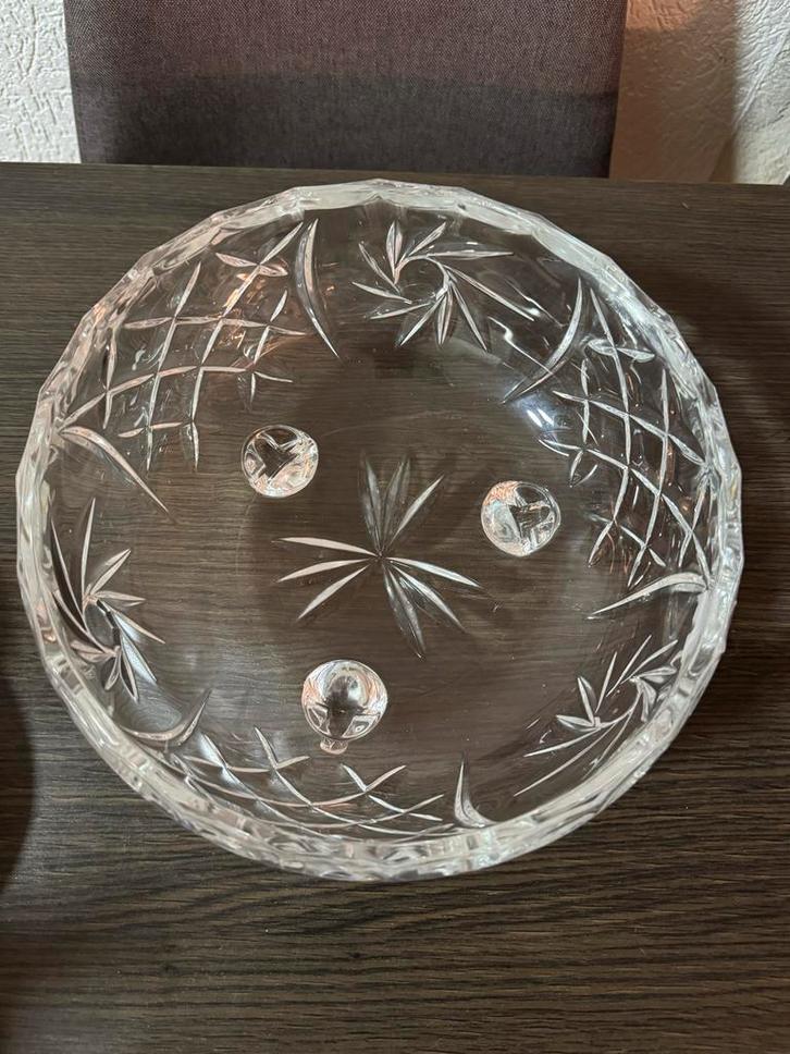 Kristallen schaal met voetjes, Antiek en Kunst, Antiek | Glas en Kristal, Ophalen of Verzenden