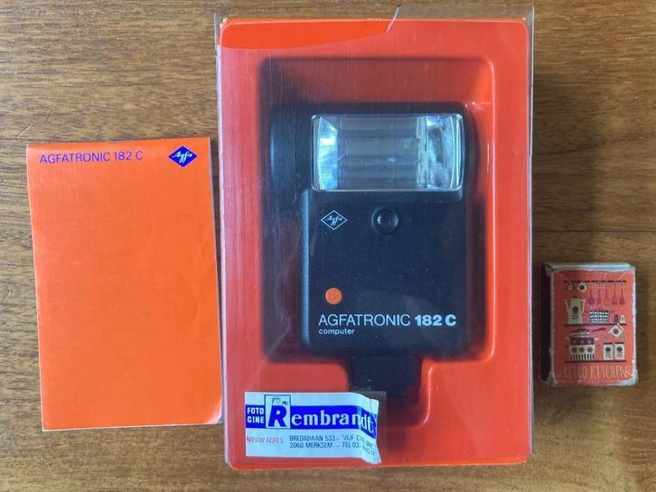 Agfatronic 182C computer 182 C flitser nieuw in doos boekje, Audio, Tv en Foto, Fotografie | Flitsers, Nieuw, Ophalen of Verzenden
