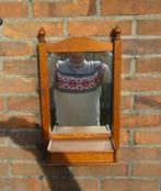 Vintage eikenhouten spiegel met kammen bakje., Minder dan 50 cm, Ophalen of Verzenden, Zo goed als nieuw, Minder dan 100 cm