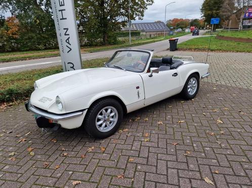 Triumph Spitfire 1500 Soft Top IZGST/ lm velgen /radio c d., Auto's, Oldtimers, Bedrijf, Te koop, Lichtmetalen velgen, Open dak