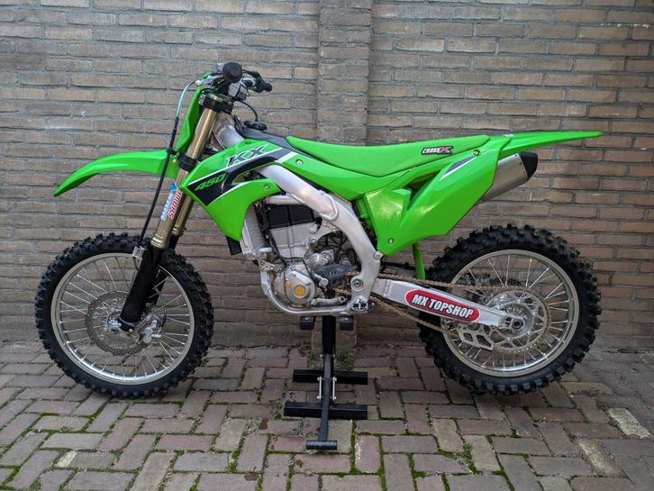 Kawasaki kx 450 2023 50u kxf crossmotor Honda crf suzuki rmz, Fietsen en Brommers, Brommers | Crossbrommers, Ophalen
