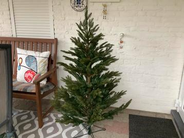 Kunst kerstboom groen natuurgetrouw 1.40m Intratuin fijnspar beschikbaar voor biedingen