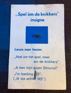 Speldje NS ‘Spel om de knikkers’ op kartonnen kaartje, Verzamelen, Spoorwegen en Tramwegen, Gebruikt, Ophalen of Verzenden, Trein