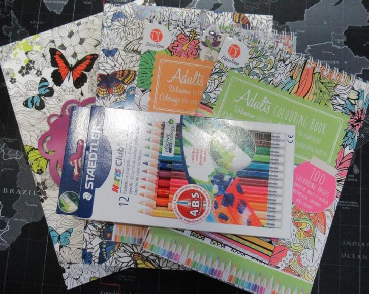 Kleurboeken voor volwassenen met kleurpotloden, Hobby en Vrije tijd, Tekenen, Nieuw, Ophalen