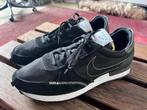 Nike N.354 Swoosh Zwart Suede - Maat 45, Zwart, Nike, Ophalen of Verzenden, Sneakers of Gympen