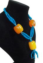 Mooie ketting van blauwe dogonkralen + bakeliet amber kralen, Met hanger, Overige kleuren, Nieuw, Ophalen of Verzenden