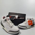 Jordan 3 (Retro) White Cement Reimagined - Maat 44, Kleding | Heren, Schoenen, Verzenden, Wit, Nieuw, Sneakers of Gympen