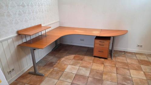IKEA Efffektiv bureau met verrijdbaar bureauladekast, Huis en Inrichting, Bureaus, Gebruikt, Ophalen