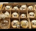 Brocante kerstballen, Ophalen