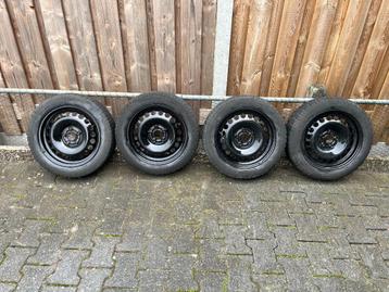 Originele Audi A2 stalen velgen + winterbanden beschikbaar voor biedingen