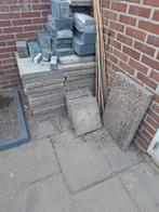 Gratis afhalen, grindtegels en betontegels, Tuin en Terras, Tegels en Klinkers, Ophalen, Gebruikt, 10 m² of meer, Beton