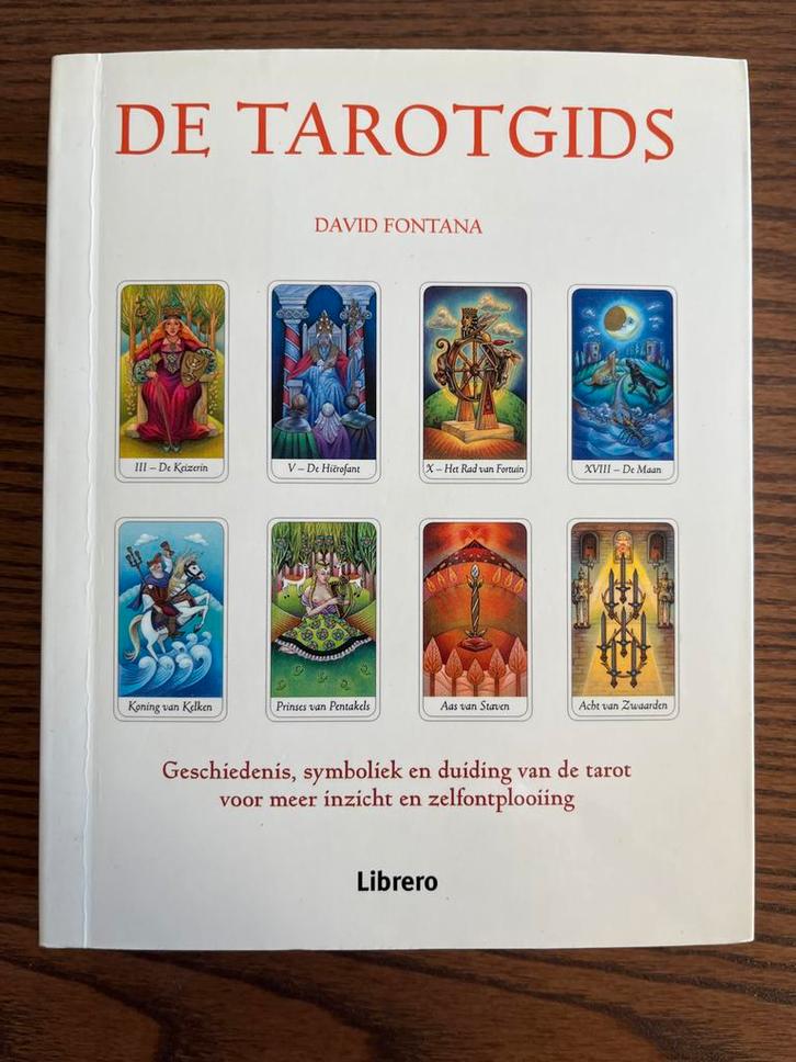 De Tarotgids - David Fontana, Boeken, Esoterie en Spiritualiteit, Zo goed als nieuw, Achtergrond en Informatie, Tarot of Kaarten leggen
