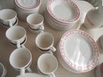 rood wit servies Home Sweet Home, Ophalen, Zo goed als nieuw, Overige stijlen, Aardewerk