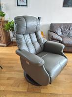 Relaxstoel .elec, Huis en Inrichting, Fauteuils, Ophalen, Minder dan 75 cm, Leer, Zo goed als nieuw