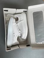 Sneakers schoenen wit mc queen, Ophalen of Verzenden, Nieuw, Wit, Sneakers of Gympen