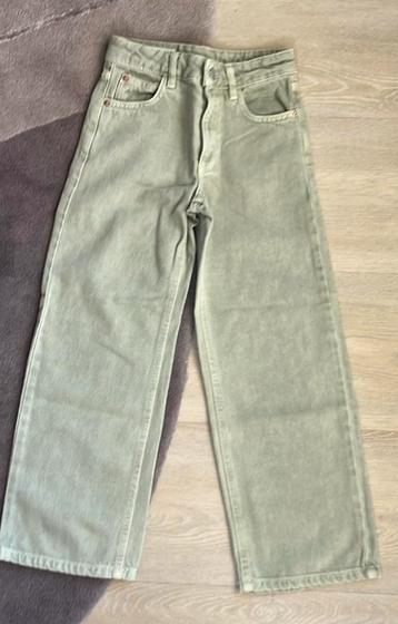 Zara straigt leg  broek mosgroen als nieuw 128-134 beschikbaar voor biedingen