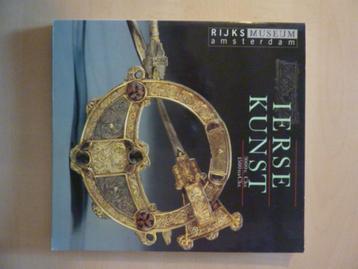 Ierse kunst - 3000 v Chr. - 1500 na Chr. beschikbaar voor biedingen