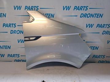 Scherm rechts-voor van een Volkswagen Transporter (LA7W) beschikbaar voor biedingen