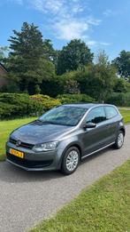 Volkswagen Polo 1.4 63KW AUT 2010 Grijs, Auto's, Volkswagen, 4 cilinders, Origineel Nederlands, 1000 kg, 550 kg