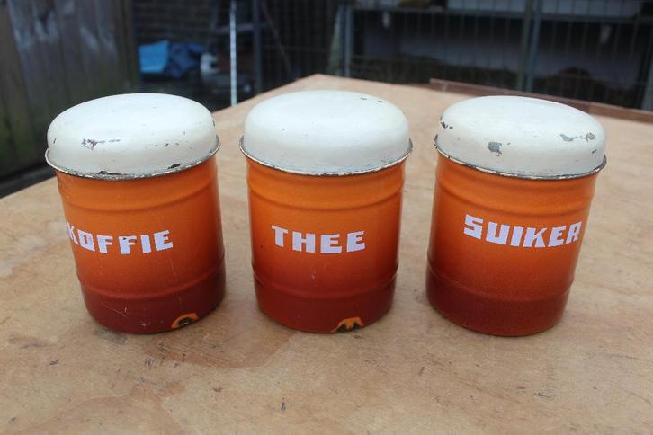 < Mooie Vintage Emaillen Voorraadbussen Koffie Thee Suiker >, Antiek en Kunst, Antiek | Emaille, Ophalen of Verzenden