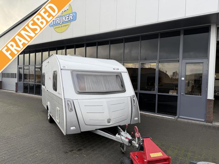 Kip Sky line Special 44 TDB Fransbed + Zit + WC Bovag 2025 !, Caravans en Kamperen, Caravans, Bedrijf, tot en met 4, 1000 - 1250 kg