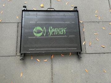 adv 634 / NIEUW plateau SENSAS beschikbaar voor biedingen