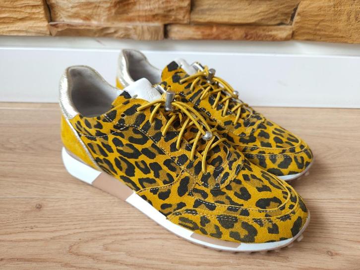 Via Vai sneakers luipaard ZGAN! maat 40 geel luipaard Viavai, Kleding | Dames, Schoenen, Zo goed als nieuw, Sneakers of Gympen