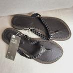 HEMA teen slippers donker bruin leer maat 42 - nieuw -, Bruin, Nieuw, Ophalen of Verzenden, Hema