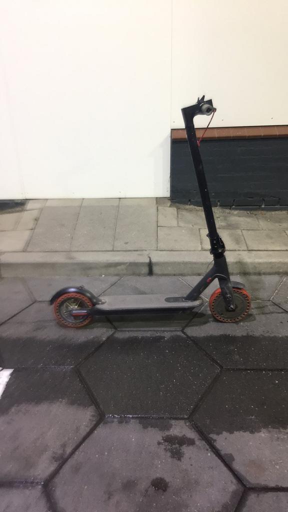 Xiaomi e step, Fietsen en Brommers, Steps, Gebruikt, Elektrische step (E-scooter), Ophalen