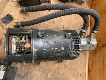 Hydrauliek pomp met electromotor beschikbaar voor biedingen