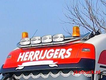 Dakbeugel / Lampenbeugel  Volvo FH4  Globetroter / XL beschikbaar voor biedingen