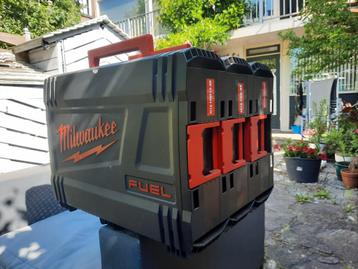 MILWAUKEE HD BOX 1 (set van 3 koffers) Zéér nette staat  beschikbaar voor biedingen
