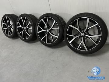 VW Golf 8 GTI GTD R 5H Estoril look 18 inch zwarte velgen 5x beschikbaar voor biedingen