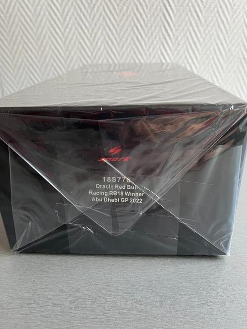 incl. ver Abu Dhabi 2022 Spark Max Verstappen 18S776 1/18, Hobby en Vrije tijd, Modelauto's | 1:18, Nieuw, Auto, Overige merken