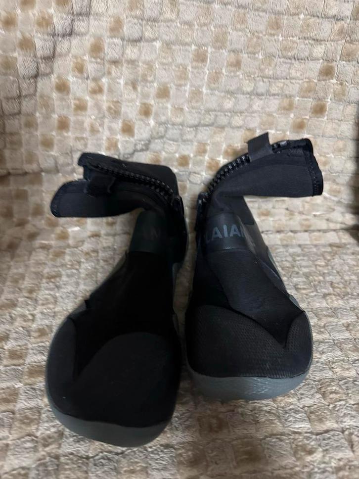 Zeil- of Surfschoenen, Watersport en Boten, Watersportkleding, Zo goed als nieuw, Zeil- of Surfschoenen, Dame of Heer, Ophalen of Verzenden