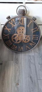 Grote industriele wandklok, Huis en Inrichting, Woonaccessoires | Klokken, Ophalen, Gebruikt