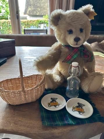Steiff picknick beer beschikbaar voor biedingen