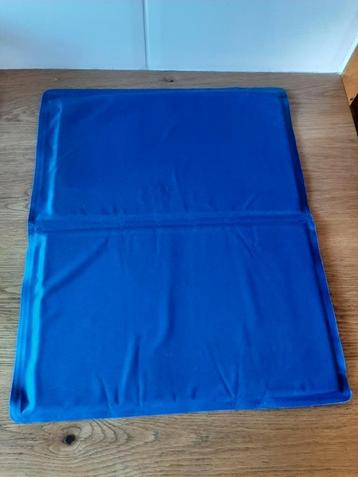  Verkoelingsmat hondje of kat (nieuw) beschikbaar voor biedingen